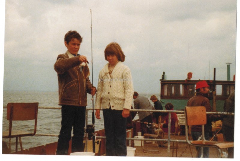 ingeborg-voogt-en-rob-van-hoof-bij-het-visreisje