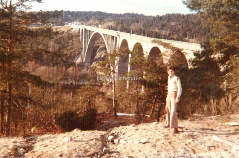 rob-van-hoof-1977-in-svinesund-aan-de-zweedse-kant
