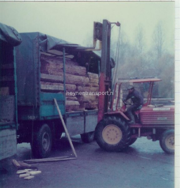 hout-laden-in-grigonnais-bij-nantes
