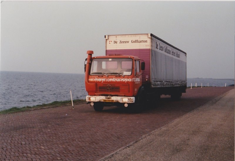 ben-van-meer-op-de-afsluitdijk-op-weg-naar-friesland-toch-apart-met-het-luchtfilter-zo-voorop