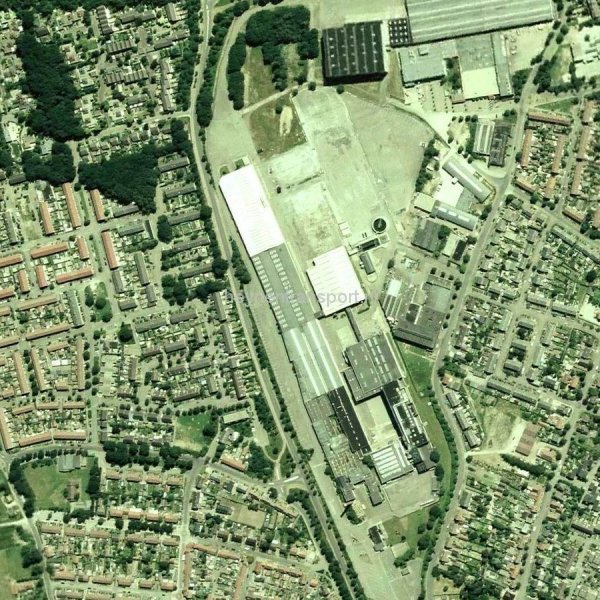 2001-page-700m