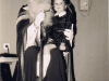 ilse-van-hoof-op-schoot-bij-sinterklaas-heynen-kantine-1968