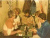 visdag-in-1977-de-dames-aan-de-pokertafel-vlnr-laura-van-hoof-jo-voogd-en-josephien-scheepers
