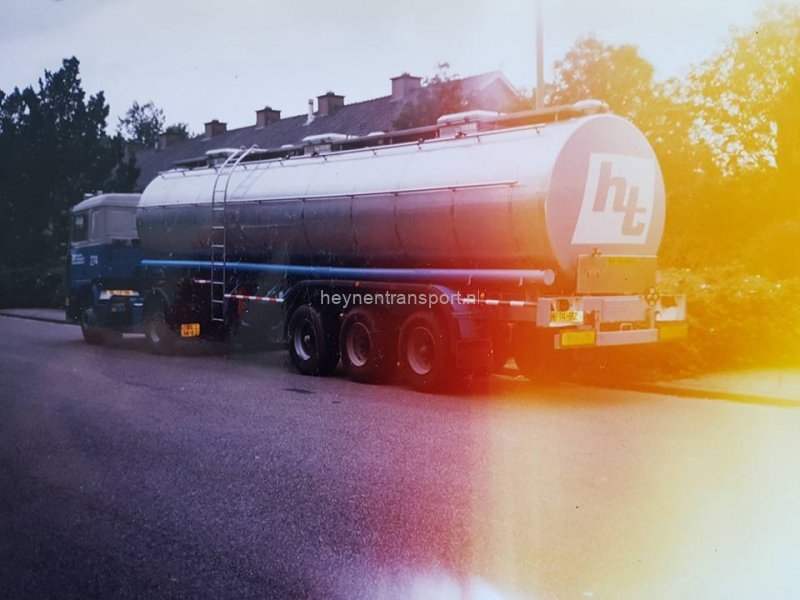 Toon vd Weijgert zijn tankwagen