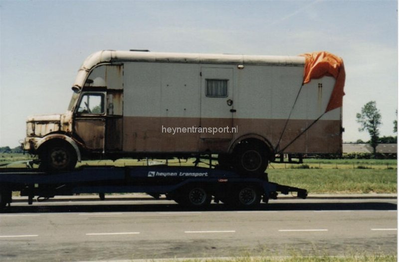 krupp-widder-3-cylinder-2-takt-diesel-110-pk-met-eylert-opbouw-1959