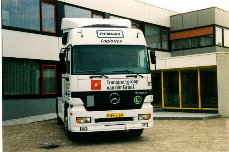 Penske Logistics van der Graaf Vrachtwagen